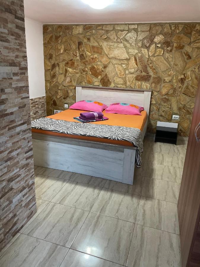 Vila Vlad 2 Mai Luaran gambar