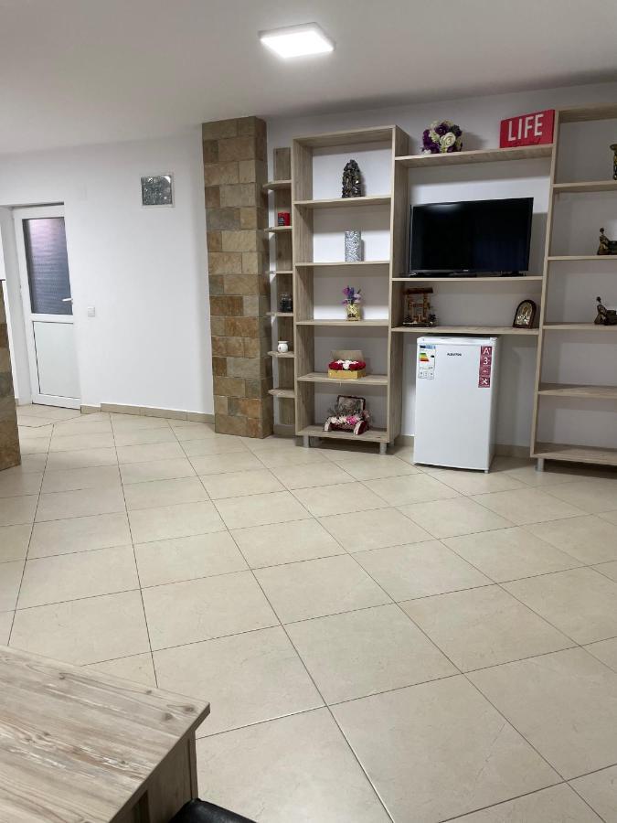 Vila Vlad 2 Mai Luaran gambar