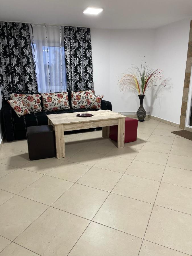 Vila Vlad 2 Mai Luaran gambar